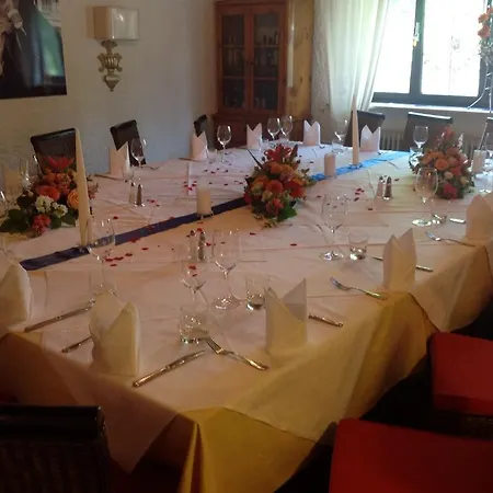 Carrera Hotel 3*