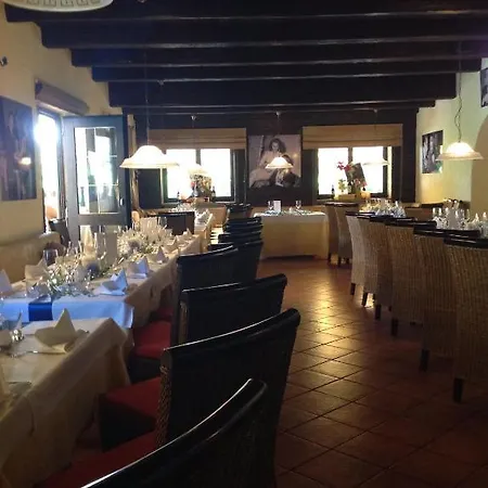 Hotel Carrera 3*